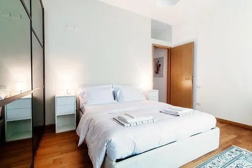 Casa Dela Cruz * Комо